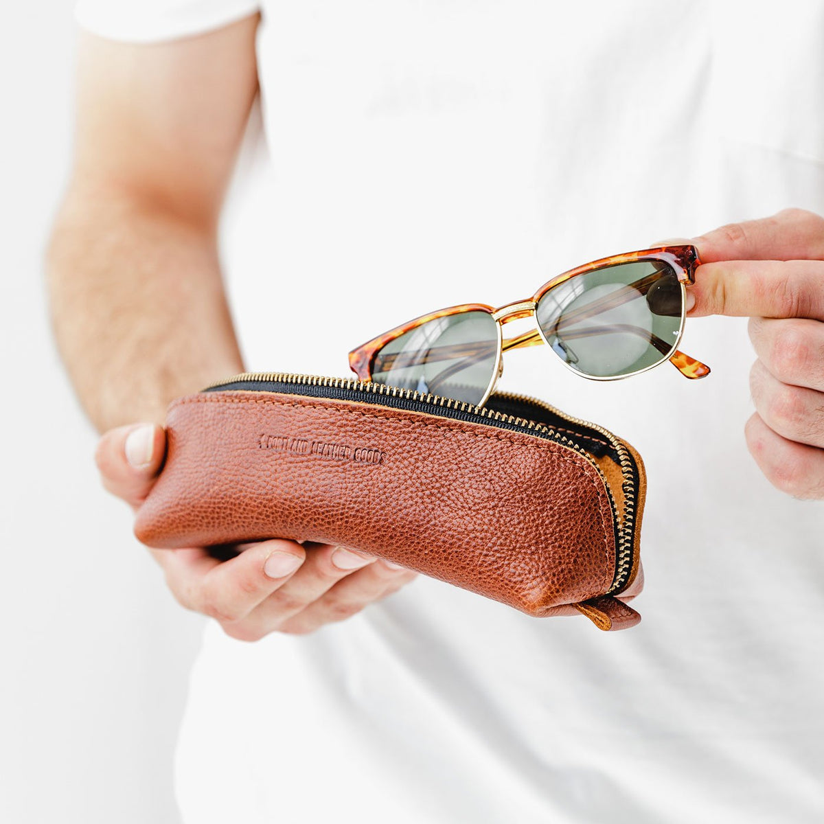 La pochette Sidekick