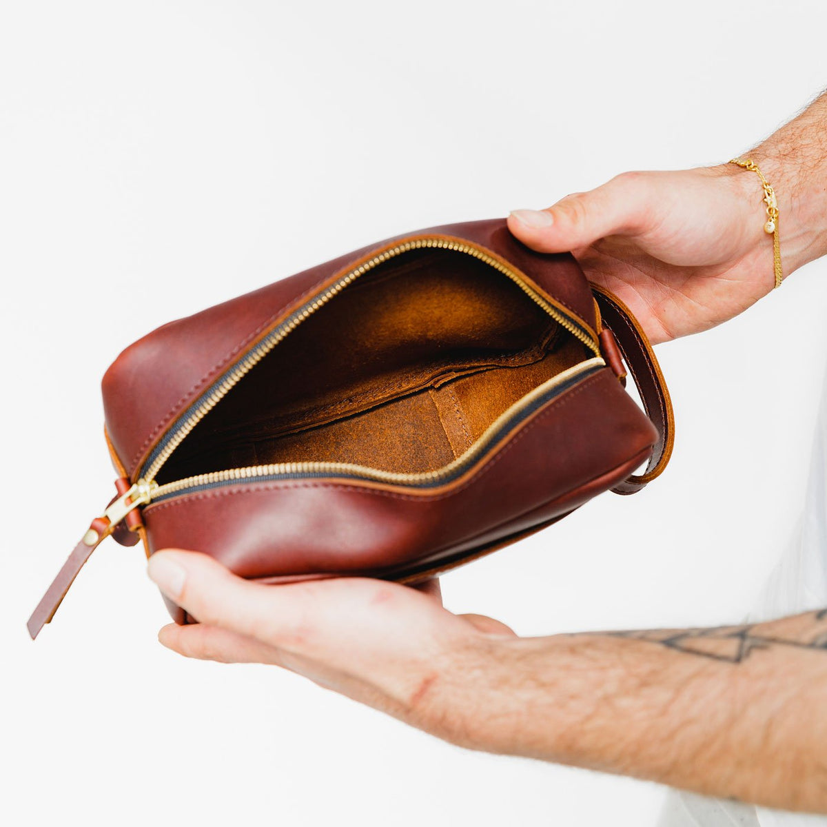 Almost Perfect' Deluxe Dopp Kit - Famous | Online Store