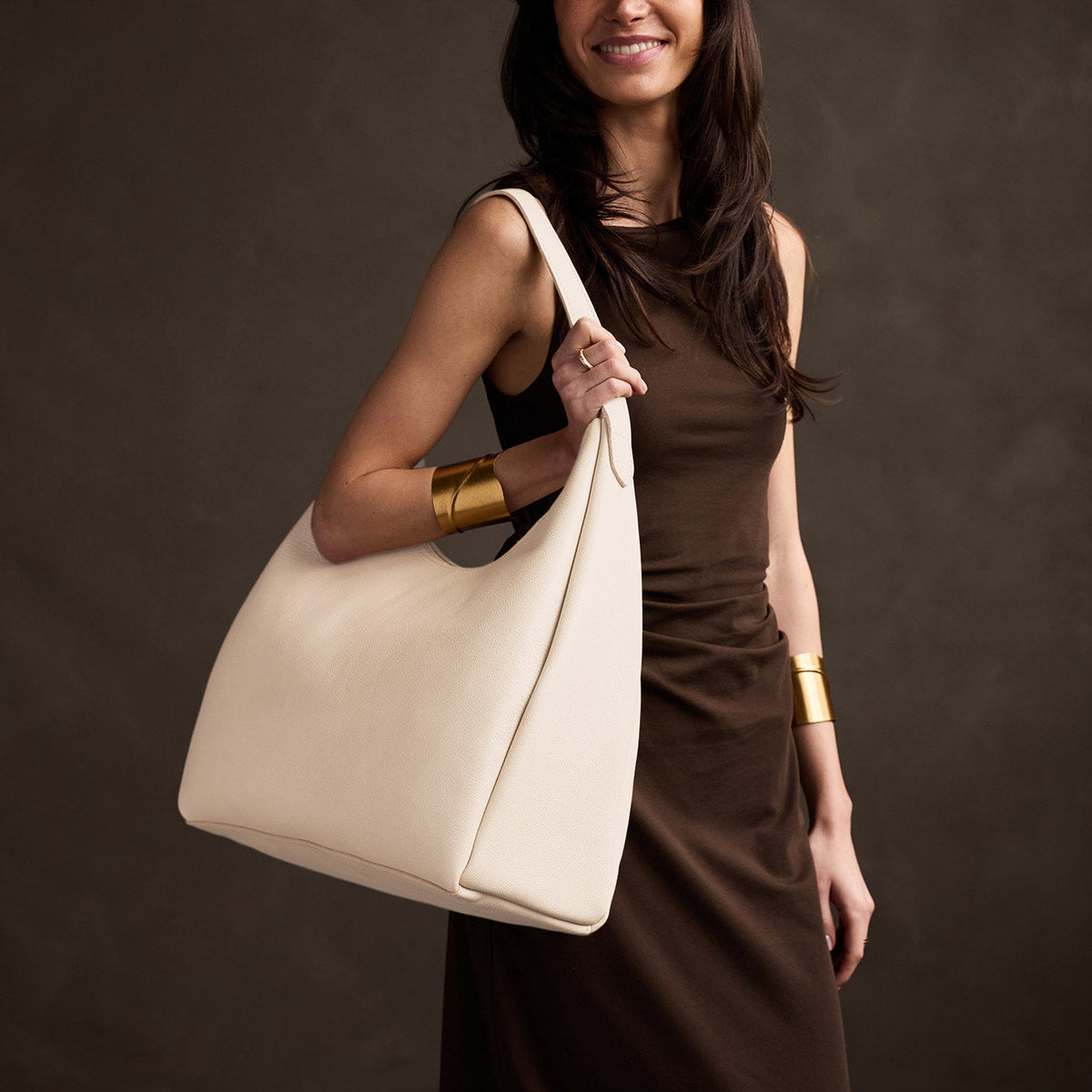 'Almost Perfect' Aspen Shoulder Bag - Famous | Online Store