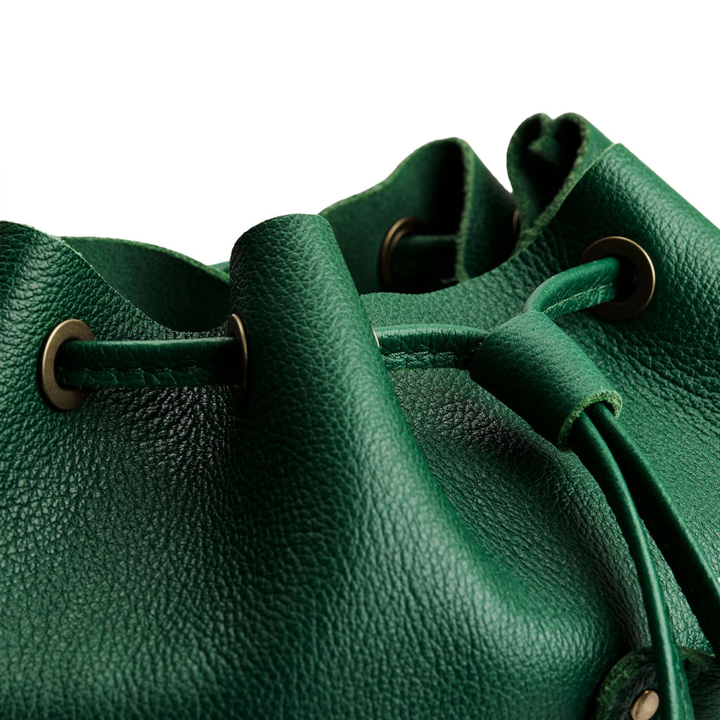 Bucket Backpack - Famous | Online Store