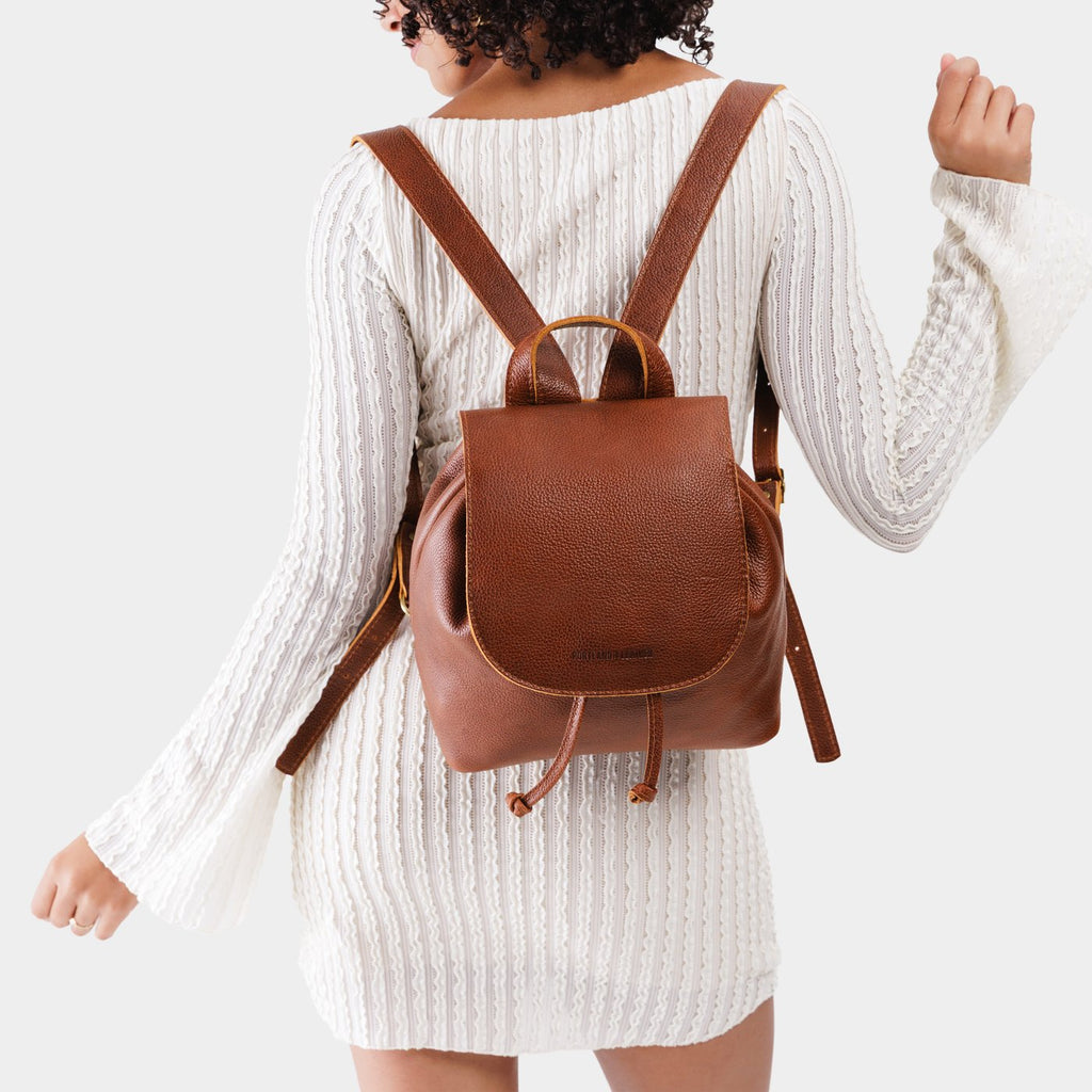 Bucket Backpack - Famous | Online Store