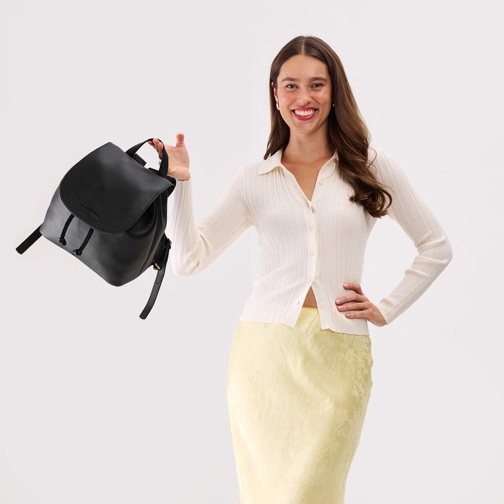 Bucket Backpack - Famous | Online Store