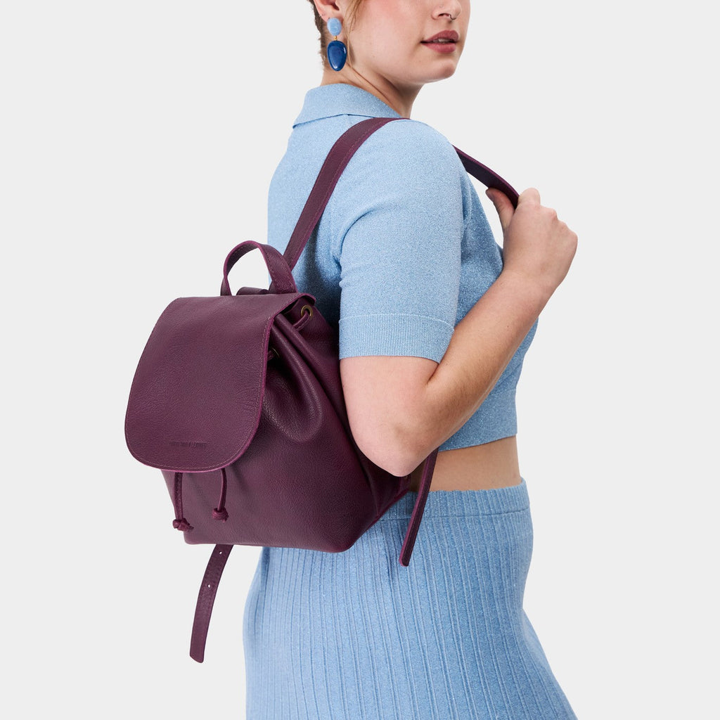 Bucket Backpack - Famous | Online Store