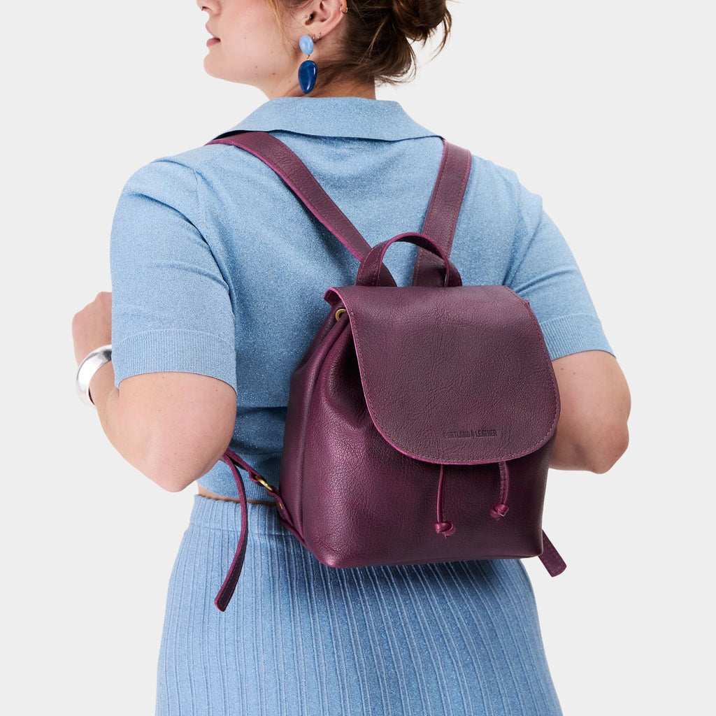 Bucket Backpack - Famous | Online Store