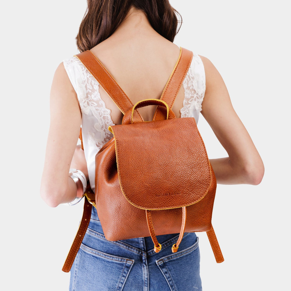 Bucket Backpack - Famous | Online Store