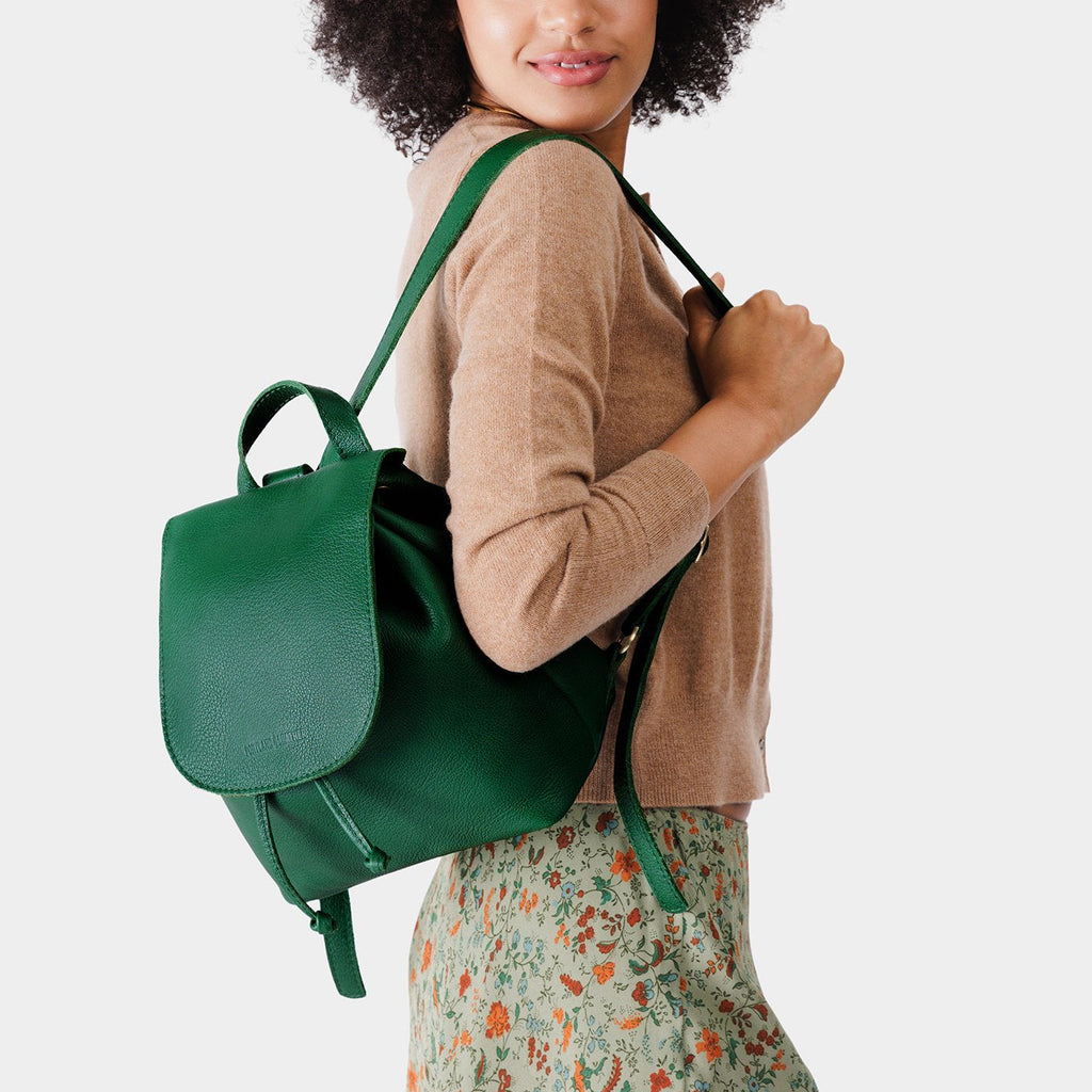 Bucket Backpack - Famous | Online Store