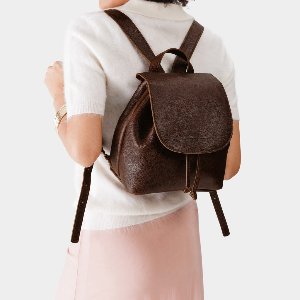 Bucket Backpack - Famous | Online Store