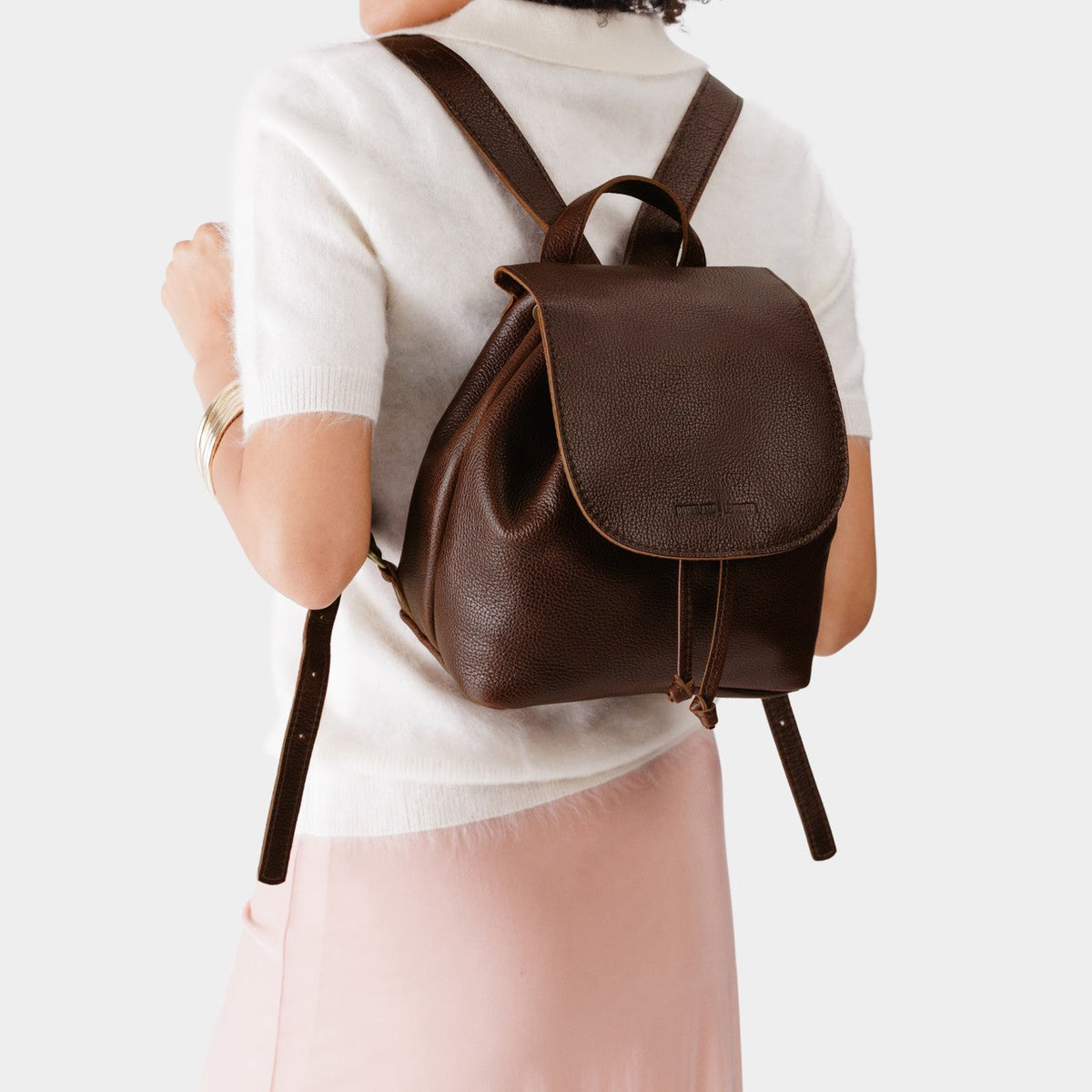 Bucket Backpack - Famous | Online Store
