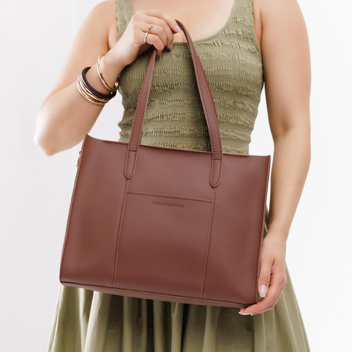 Grand sac fourre-tout à bandoulière Lola avec fermeture éclair