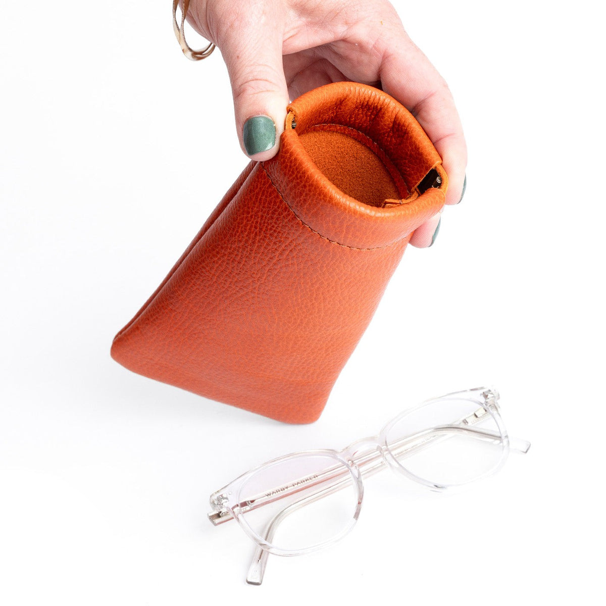 Étui à lunettes à pression